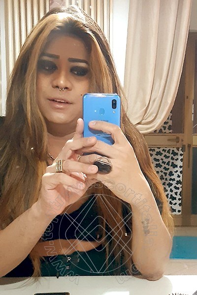 Foto selfie 2 di Jasmine Trasgressiva travescort Trani