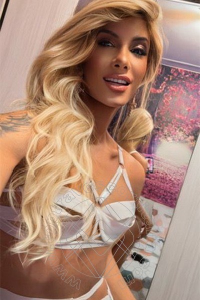 Foto selfie 13 di Louise Angel travescort Roma