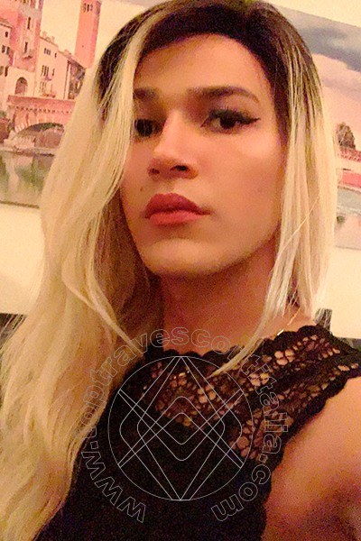 Foto selfie 40 di Giulia Araujo travescort Torino