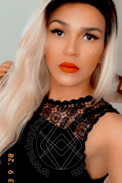 Foto selfie 37 di Giulia Araujo travescort Torino