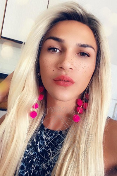Foto selfie 62 di Giulia Araujo travescort Torino