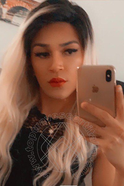 Foto selfie 54 di Giulia Araujo travescort Torino