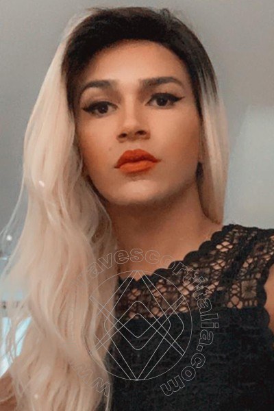 Foto selfie 52 di Giulia Araujo travescort Torino