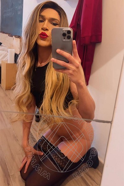 Foto selfie 16 di Giulia Araujo travescort Torino