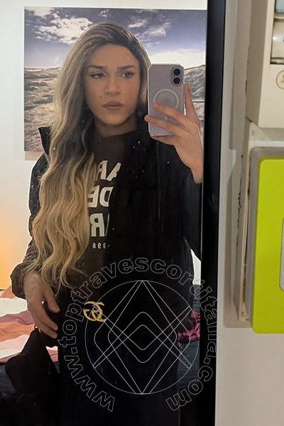 Foto selfie di Giulia Araujo travescort Torino