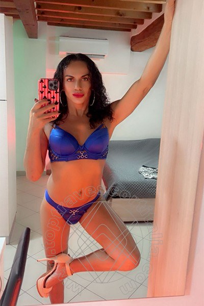 Foto selfie 1 di Samantha Dumont travescort Riccione